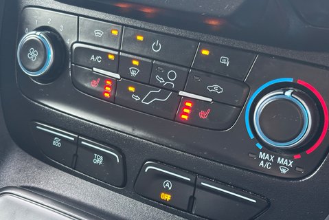 Ford Transit Connect 200 L1 Limited 120 ps Automatic Panel Van - Sat Nav / Rear Camera 18