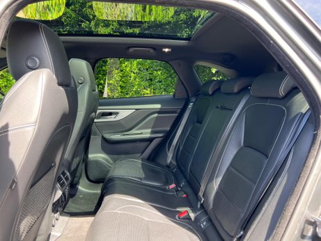 Jaguar F-Pace 2.0 D180 R-Sport Auto AWD Euro 6 (s/s) 5dr 36