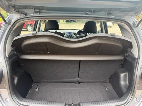 Hyundai i10 1.2 SE Auto Euro 6 5dr 31