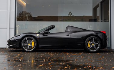 Ferrari 458 SPIDER 3