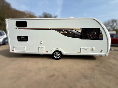 Swift Eccles 590 AL 4