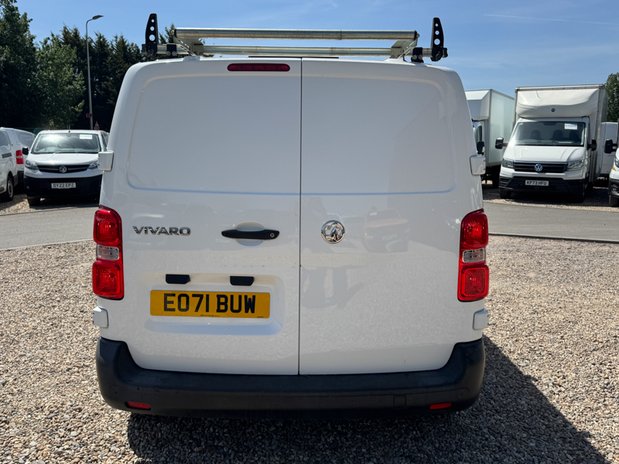 Vauxhall Vivaro SWB L1H1 [SOLD MM] Low Roof F2700 Dynamic Air Con Sensors EURO 6 7