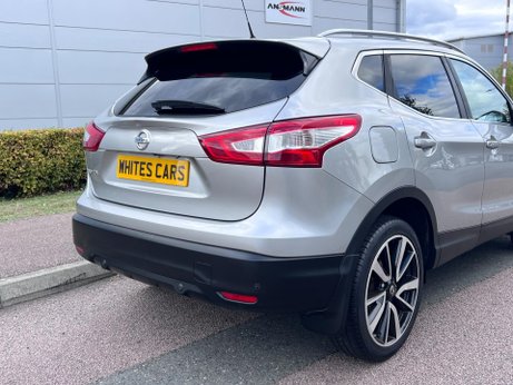 Nissan Qashqai 1.6 dCi Tekna 2WD Euro 6 (s/s) 5dr 45