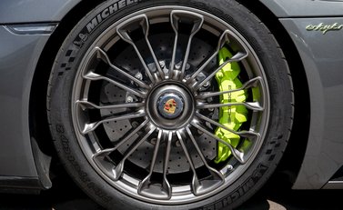 Porsche 918 Spyder 12