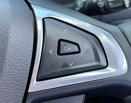 Ford Galaxy 2.5 Galaxy Titanium HEV CVT 5dr 60
