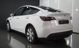 Tesla Model Y RWD One Owner GROK AI Adaptive LEDs Heated Steering Wheel and Seats VAT Q 3