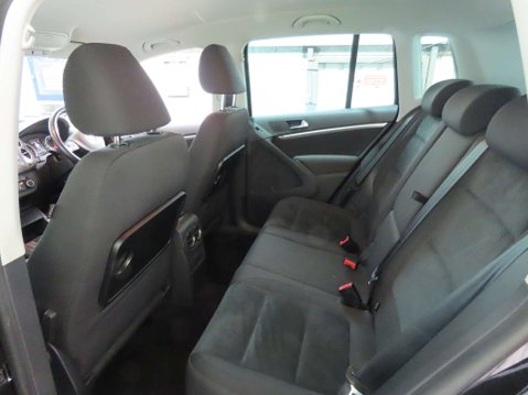 Volkswagen Tiguan 2.0 Tiguan Match TDI BlueMotion Technology 4Motion 4WD 5dr 9