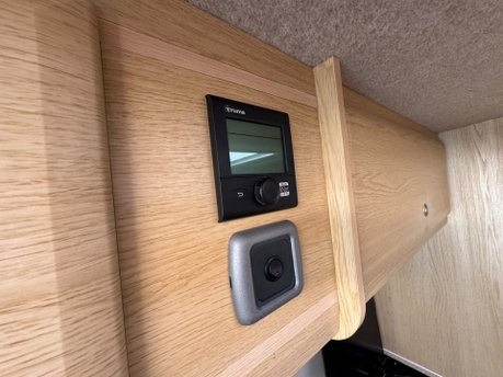 Vantage Ora luxury 2 berth panel van 12