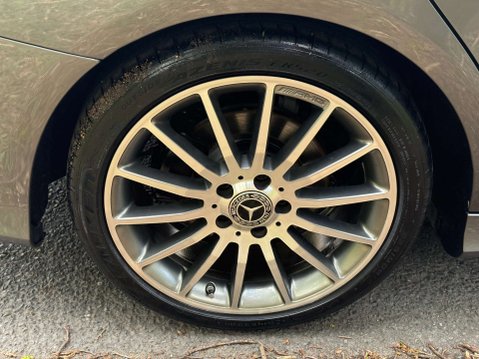 Mercedes-Benz CLA Class 2.1 CLA 200 D AMG Line 5dr 73