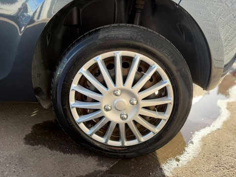 Renault Clio 1.2 16v Extreme 3dr 17