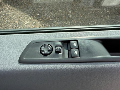 Peugeot Expert 1.5 BlueHDi 1000 Professional Premium Standard Panel Van MWB Euro 6 (s/s) 6 12