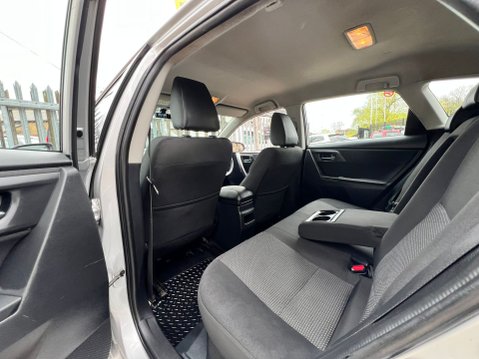 Toyota Auris ICON VVT-I 57