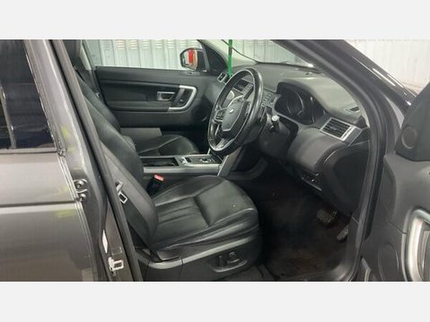 Land Rover Discovery Sport 2.0 TD4 HSE Black Auto 4WD Euro 6 (s/s) 5dr 7