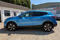 Nissan Qashqai TEKNA DIG-T.. 6 SERVICES.. GLASS ROOF.BOSE.CRUISE CONTROL  18