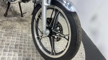 Hartford HD 125 2005 CLASSIC CRUISER BIKE 2 FORMER OWNERS ONLY 9K 125CC 26