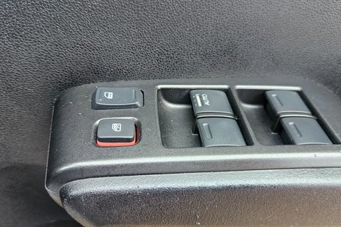 Honda Jazz I-VTEC ES..12 SERVICES LAST ONE @75K .. BEST COLOUR !!.. 1 PREVIOUS KEEPER  28