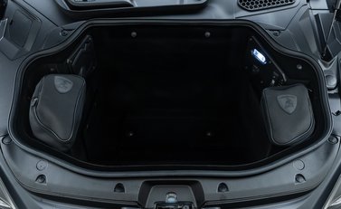 Lamborghini Revuelto 50