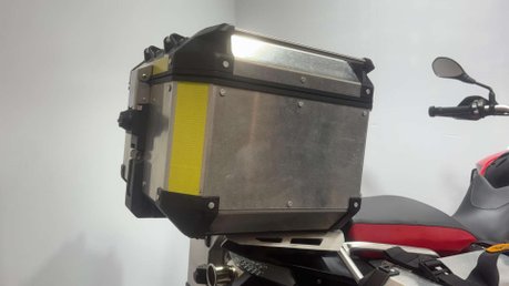 BMW F800 2014 ONLY 23K FULL ALLOY LUGGAGE NEW MOT SERVICED 800CC 27