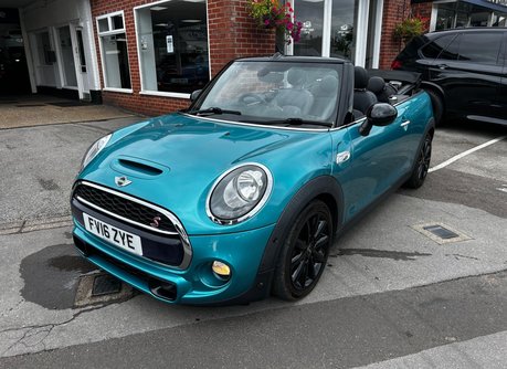 Mini Convertible 2.0 Cooper S Euro 6 (s/s) 2dr