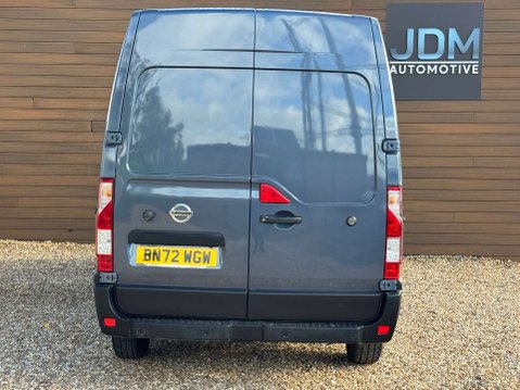 Nissan Interstar 2.3 Interstar Tekna dCi 5