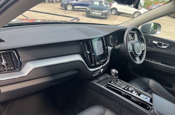 Volvo XC60 D4 MOMENTUM AWD AUTO 29