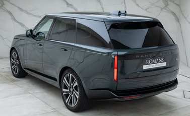 Land Rover Range Rover P440e HSE 9