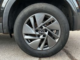 Nissan Qashqai 1.3 Qashqai Acenta Premium DiG-T MHEV 5dr 13