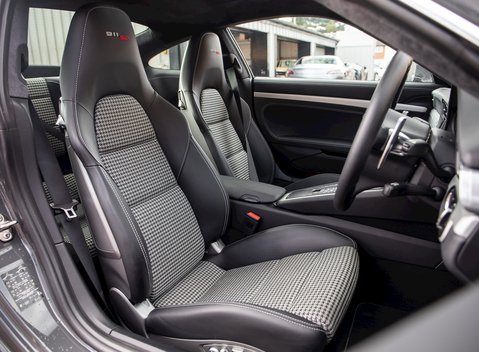 Porsche 911 50th Anniversary Edition 12