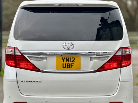 Toyota Alphard 8 SEATER+TWIN SUNROOF+RARE 12