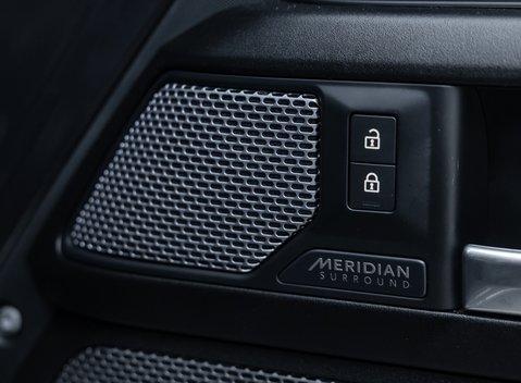 Land Rover Defender 110 V8 Carpathian Edition OVERFINCH 31