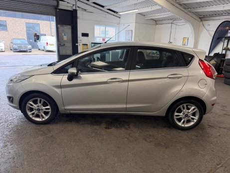 Ford Fiesta 1.0T EcoBoost Zetec Euro 6 (s/s) 5dr 4