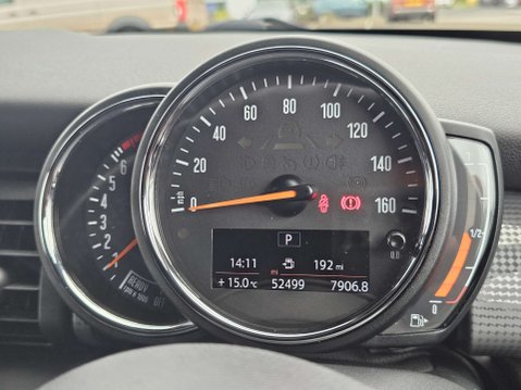 Mini Hatch 1.5 Cooper Auto 3dr 20