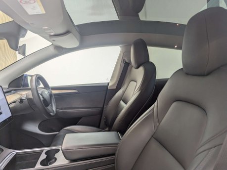 Tesla Model Y ModeL Y Long Range AWD 4WD 5dr 34