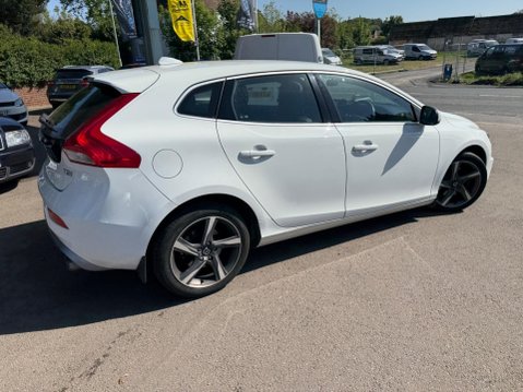 Volvo V40 2.0 T2 R-Design Euro 6 (s/s) 5dr 6