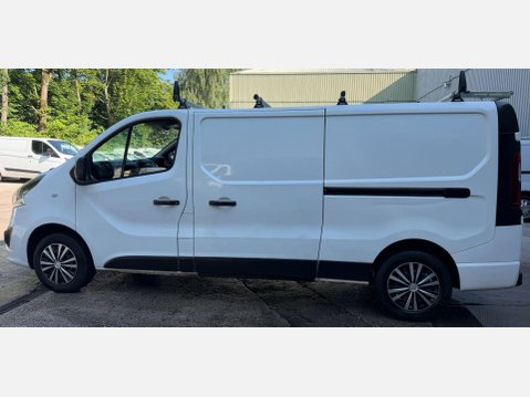Vauxhall Vivaro 1.6 CDTi 2900 Sportive Panel Van 5dr Diesel Manual L2 H1 Euro 6 (120 ps) 19