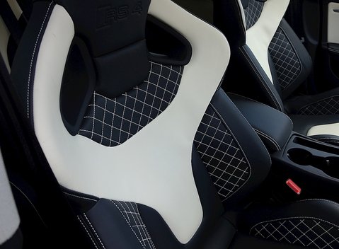 Audi RS4 Avant Limited Edition 8