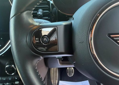 Mini Hatch 1.5 Cooper Sport Hatchback 5dr Petrol Manual Euro 6 (s/s) (136 ps) 13