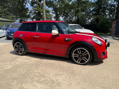 Mini Hatch 2.0 Cooper S Works 210 3dr 25