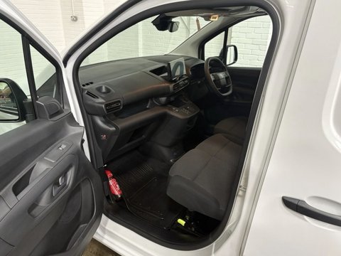 Toyota Proace City L2 ICON 12