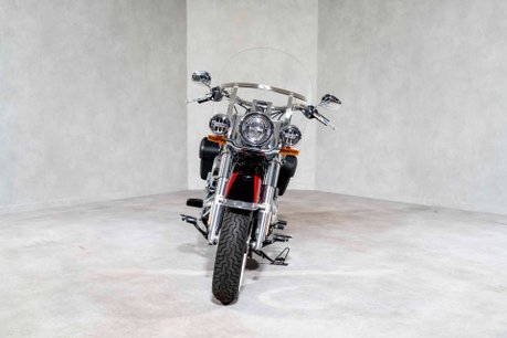 Harley-Davidson Softail Deluxe 1745. VAT Q. ONE OWNER. IMMACULATE EXAMPLE. TWO-TONE PAINT. 2