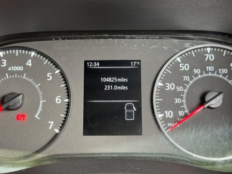 Nissan NV400 DCI TEKNA L2H2 24