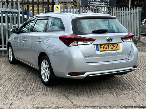 Toyota Auris VVT-I ICON TOURING SPORTS TSS 11
