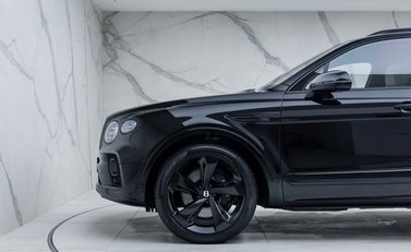 Bentley Bentayga V8 AZURE EWB First Edition 49