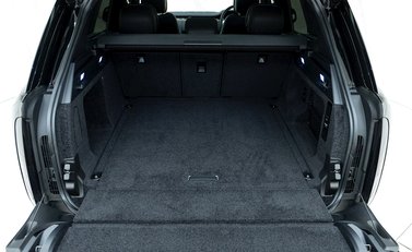 Land Rover Range Rover D300 SE 28