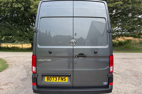 Volkswagen Crafter CR35 L3 H2 140 ps Tdi DSG Trendline Panel Van 12