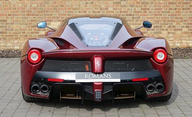 Ferrari LaFerrari 15