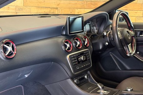 Mercedes-Benz A Class 2.0 A45 AMG Hatchback 5dr Petrol SpdS DCT 4MATIC Euro 6 (s/s) (381 ps) 9