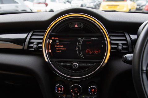 Mini Hatch COOPER SEVEN 30