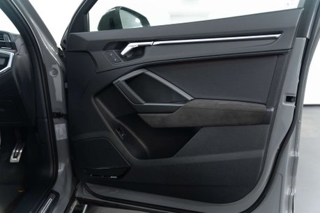 Audi RS Q3 2.5 RS Q3 Sportback TFSI Vorsprung Quattro Semi-Auto 4WD 5dr 18