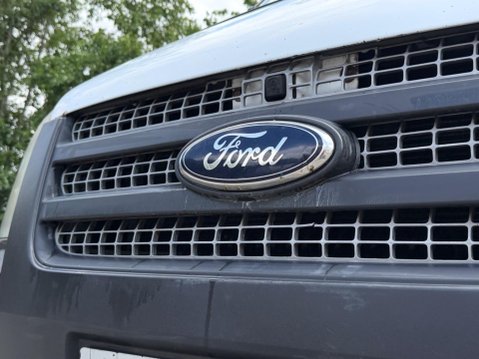 Ford Transit 350 MWB 13